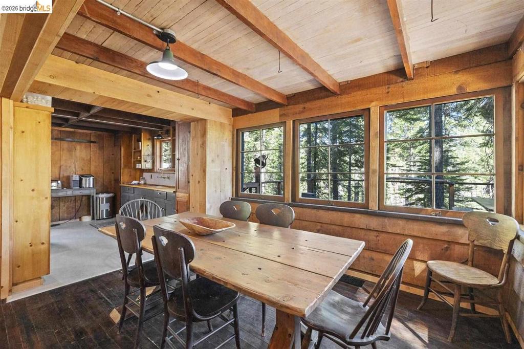 73 Pinecrest Property Photo 8