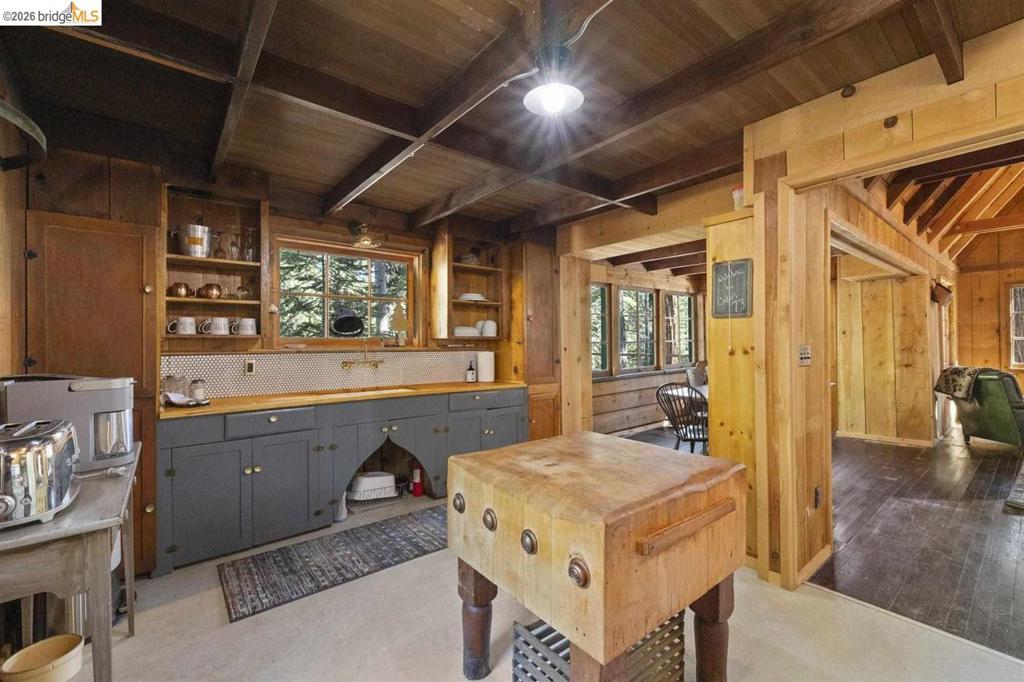 73 Pinecrest Property Photo 13