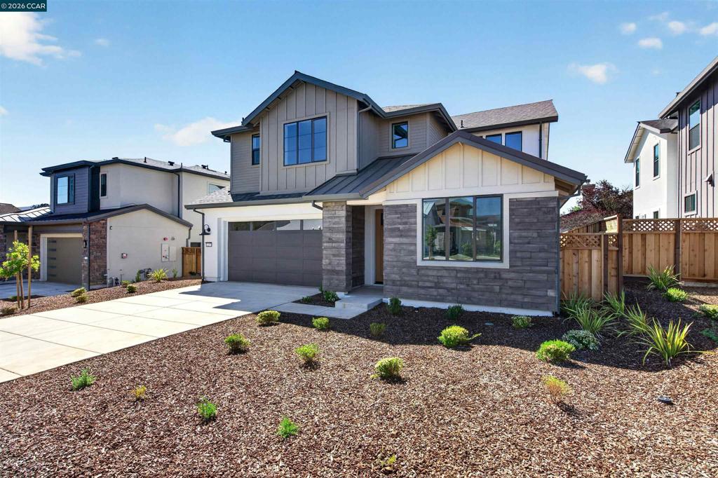 2237 Vandeleur Drive Property Photo 3