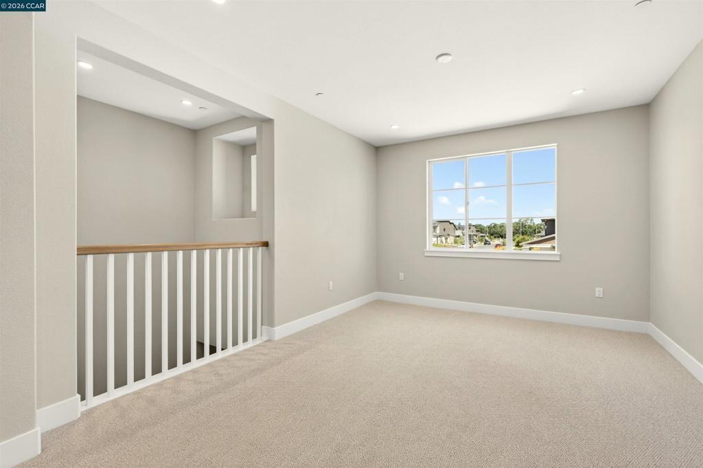 2237 Vandeleur Drive Property Photo 24