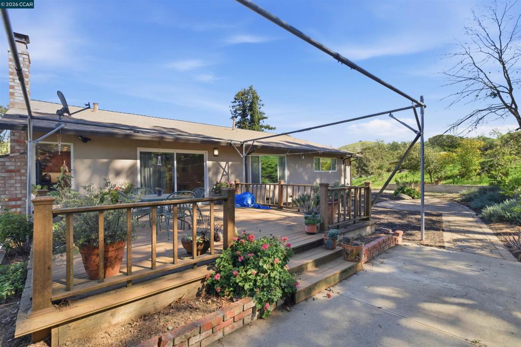 9530 Morgan Territory Rd Property Photo 5