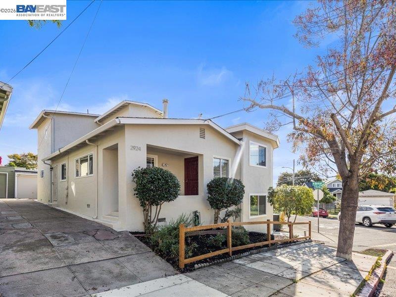 2924 Morcom Ave Property Photo 7