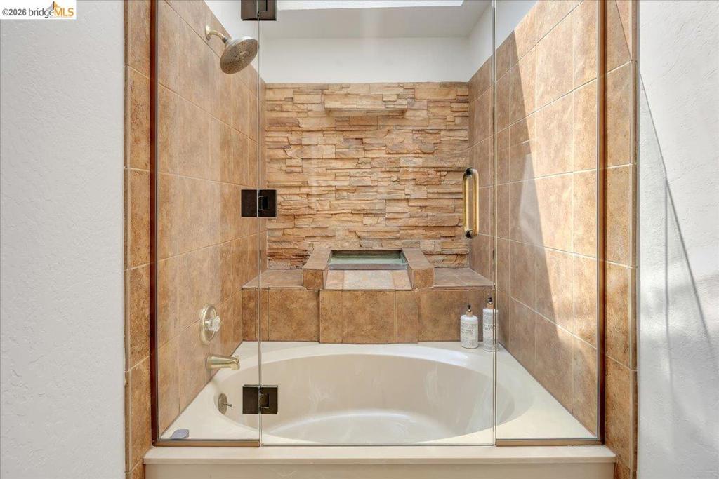 22244 Crystal Falls Dr W Property Photo 29