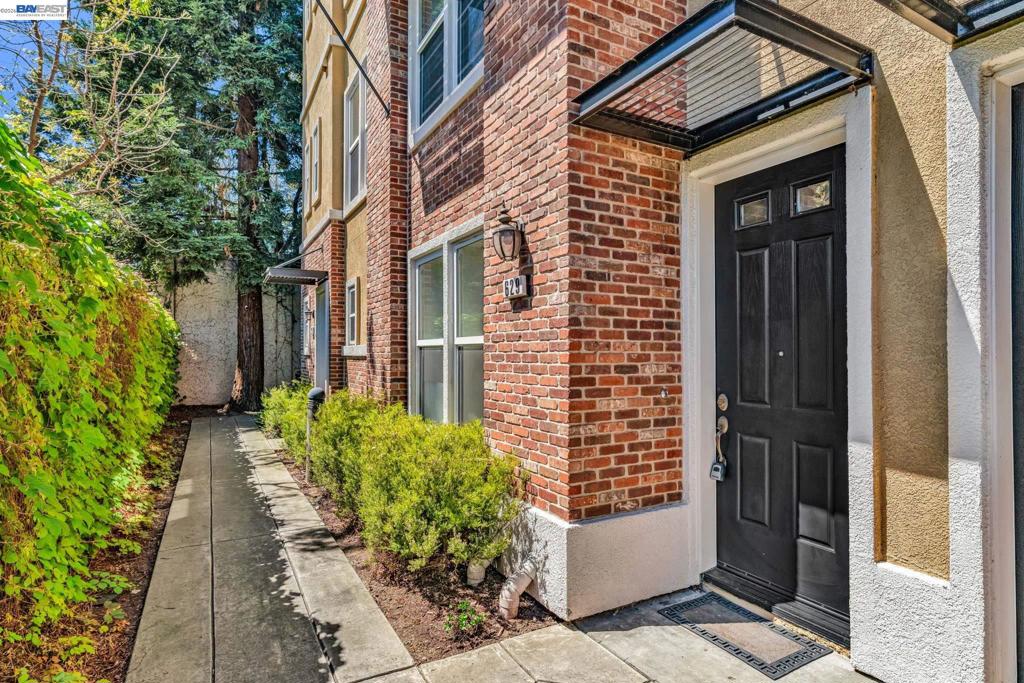 629 Artistic Place Property Photo 1