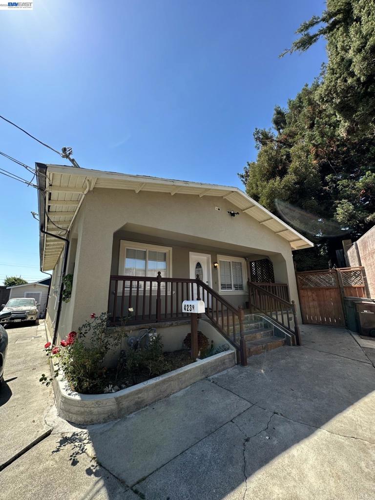 4239 Quigley Pl Property Photo 1