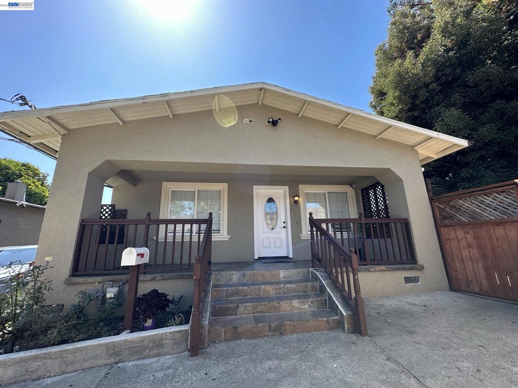 4239 Quigley Pl Property Photo 2