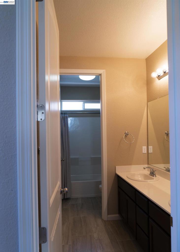 607 Guild Road Property Photo 8