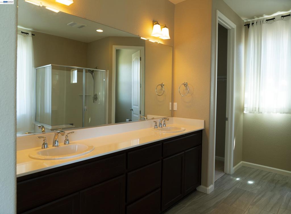607 Guild Road Property Photo 10