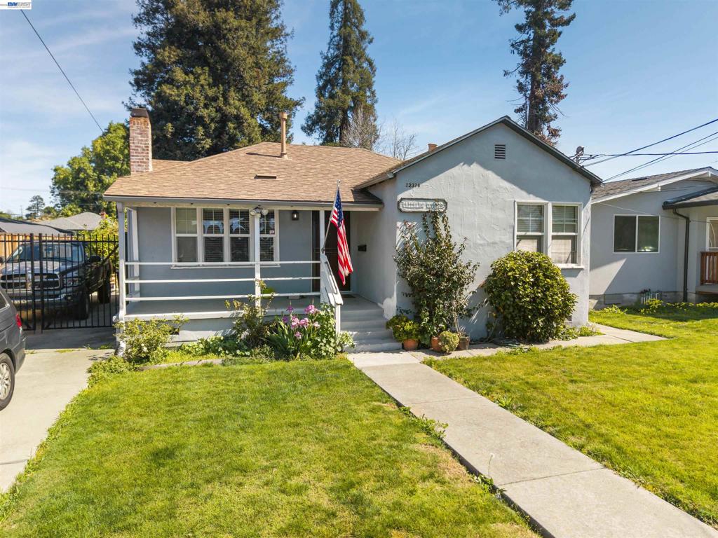 22427 Montgomery St Property Photo 36