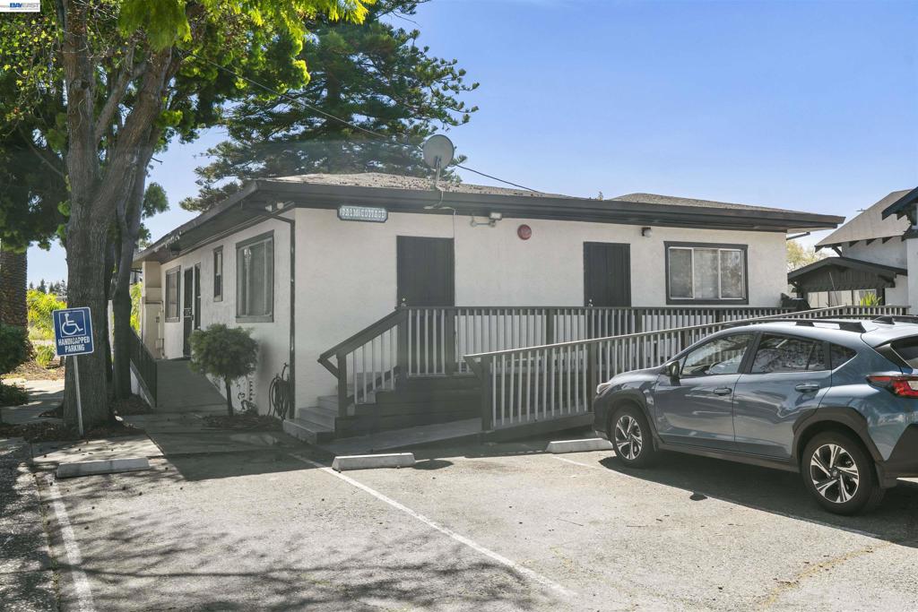 22427 Montgomery St Property Photo 50
