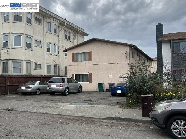 1127 Linden St Property Photo 3