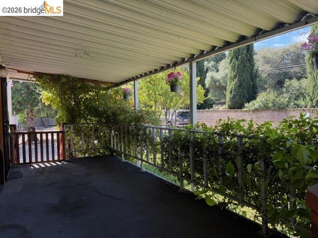 14192 Tuolumne Road Property Photo 3