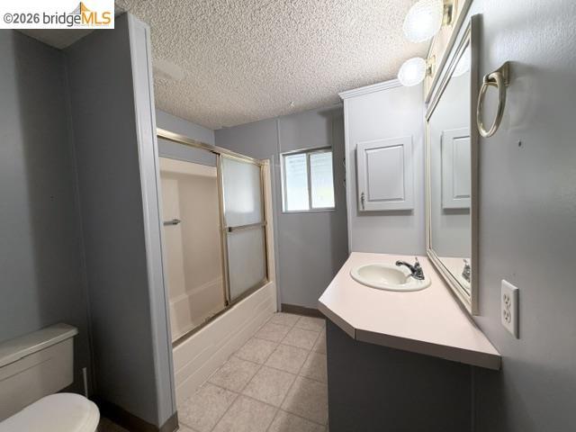 14192 Tuolumne Road Property Photo 14