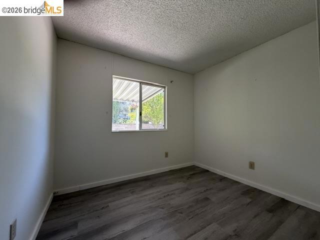 14192 Tuolumne Road Property Photo 17