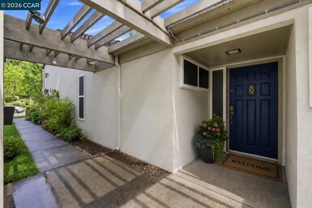 335 Tampico Property Photo 4