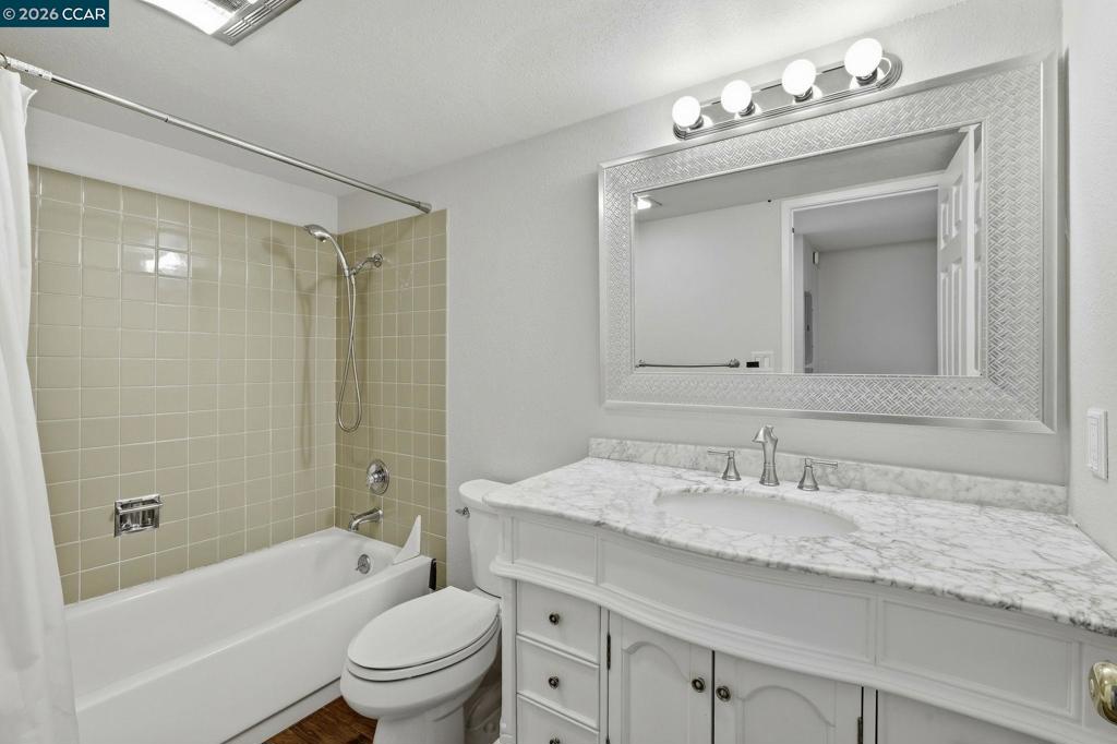 335 Tampico Property Photo 28