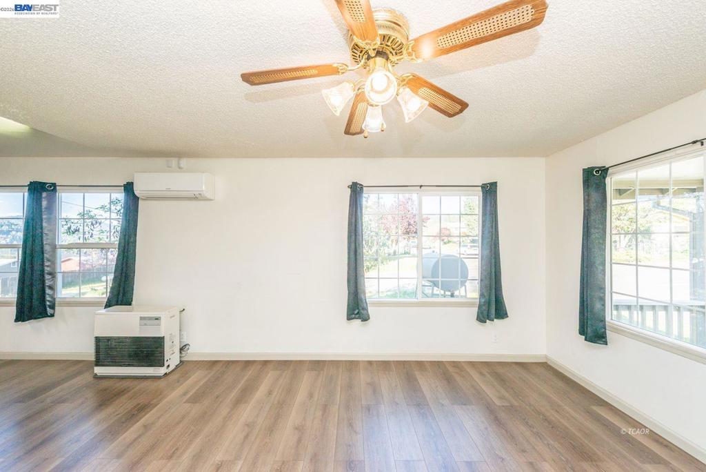 293 First Ave Property Photo 13