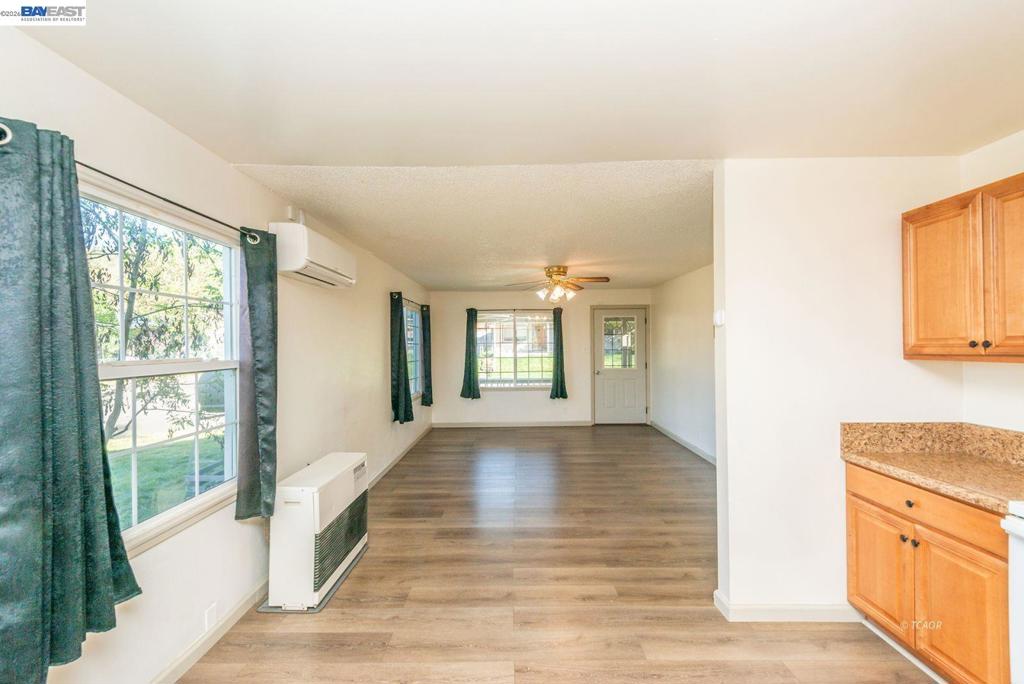 293 First Ave Property Photo 19