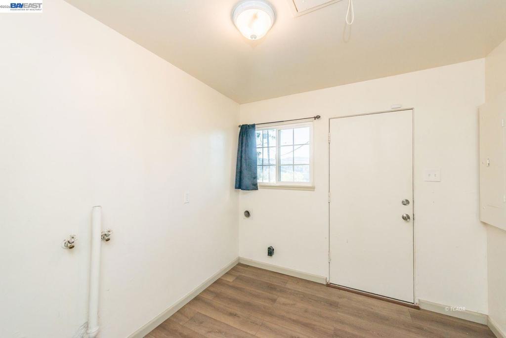 293 First Ave Property Photo 24