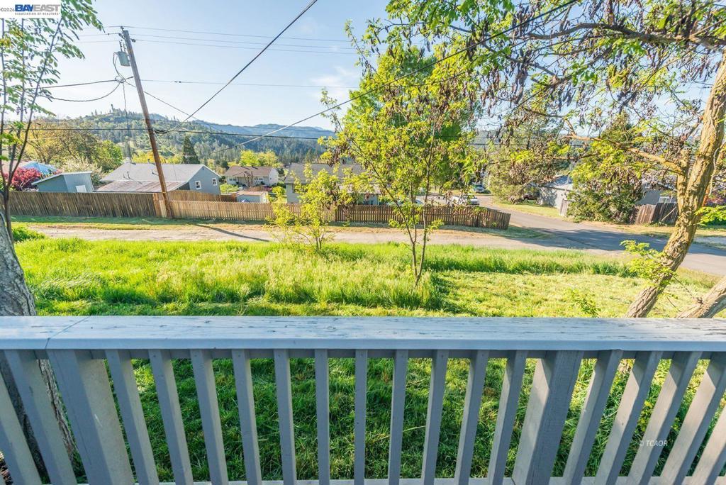 293 First Ave Property Photo 44