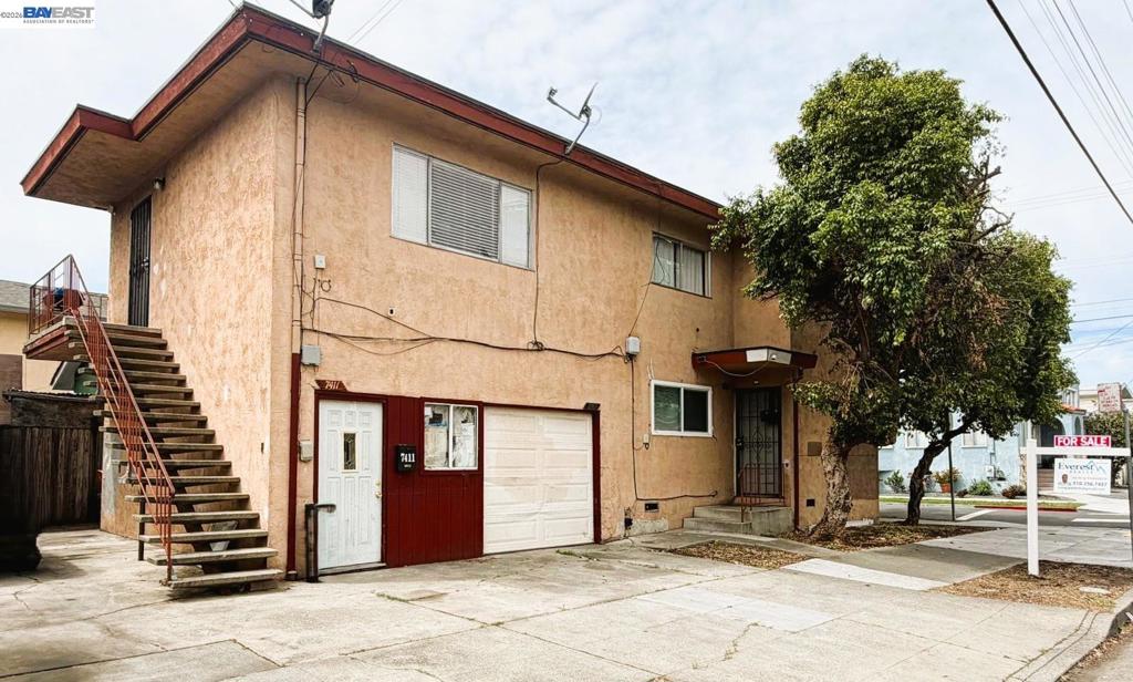 7401 7411 Hillside St Property Photo 1