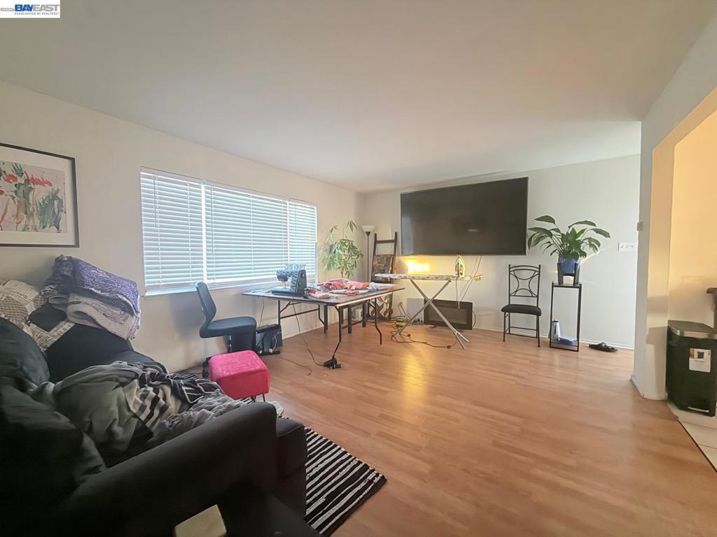 7401 7411 Hillside St Property Photo 4