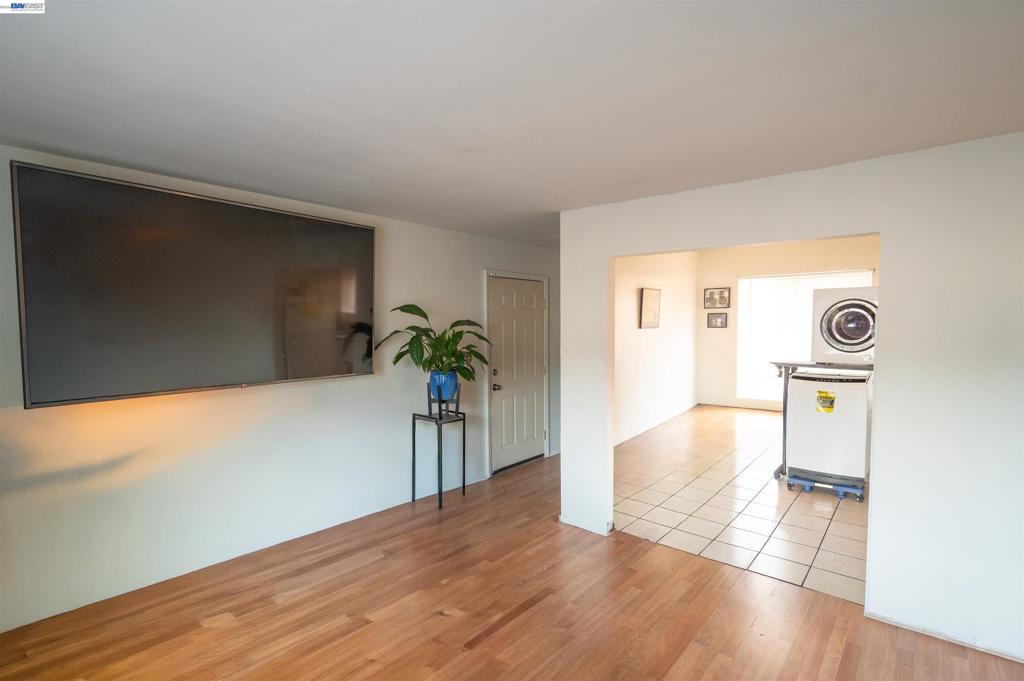 7401 7411 Hillside St Property Photo 12