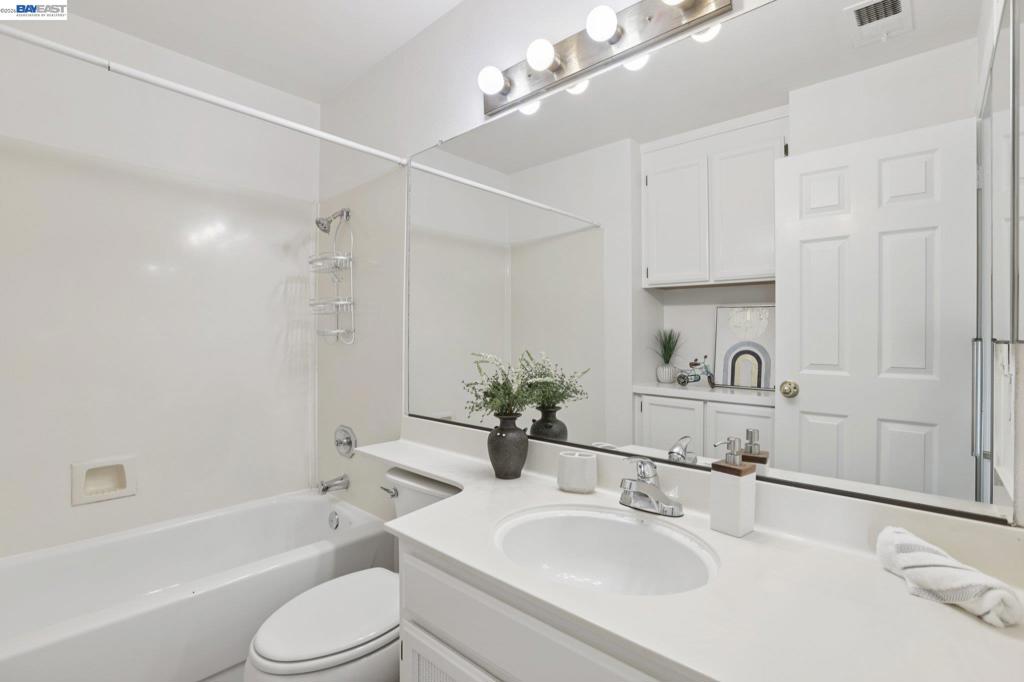 1824 Mockingbird Pl Property Photo 27