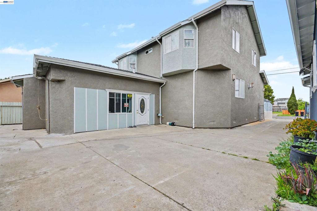1536 Garvin Ave Property Photo 4