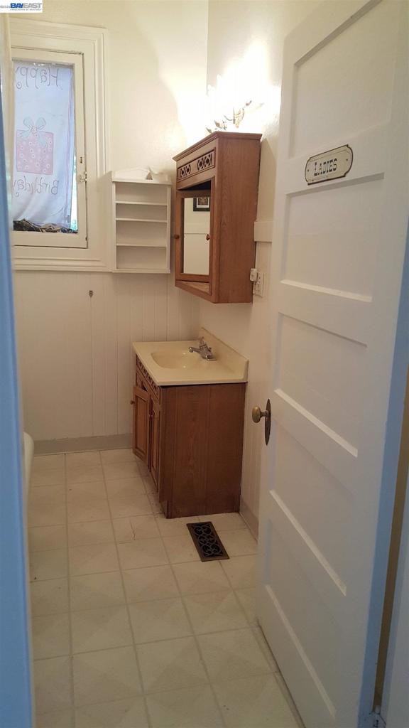 627 Rose Avenue Property Photo 14