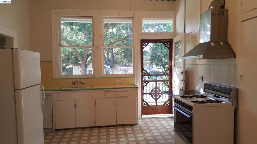 627 Rose Avenue Property Photo 16