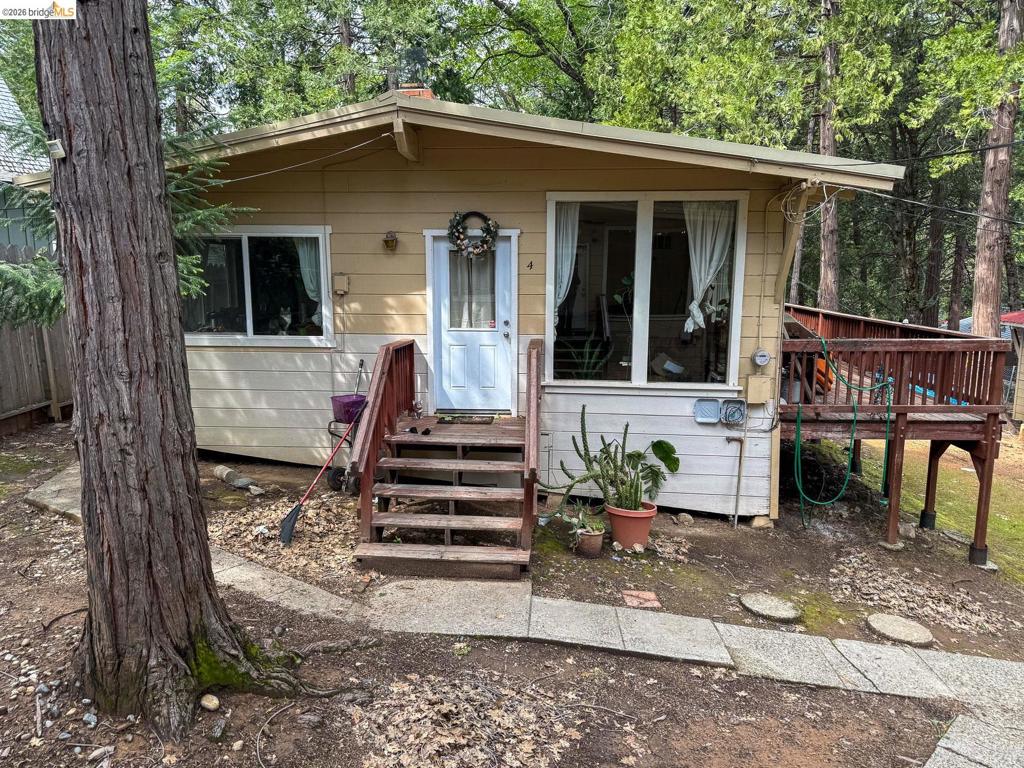 22888 Highland Dr Property Photo 4