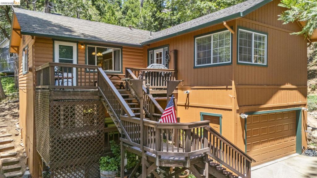20836 Hiki Pl. Property Photo 1