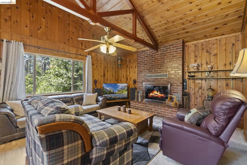 20836 Hiki Pl. Property Photo 4