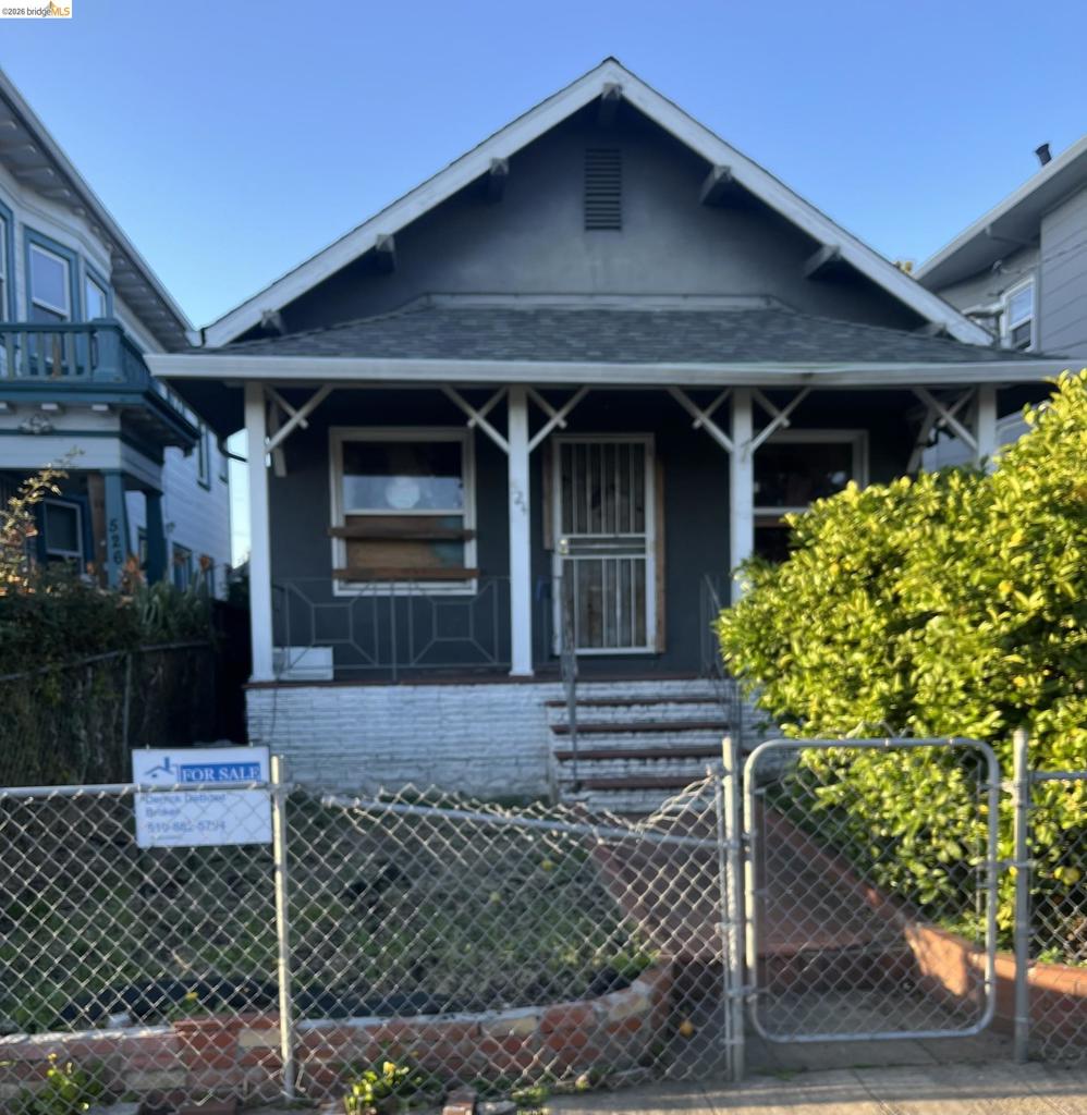 524 43rd St Property Photo 1