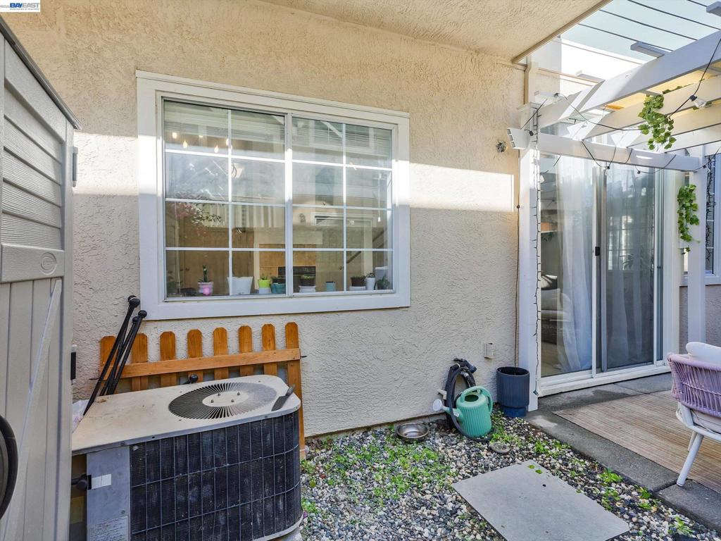 88 Manchester Drive Property Photo 32
