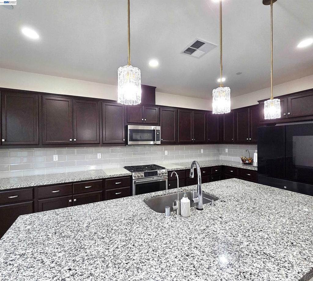 5390 Shenandoah Valley Ln Property Photo 10