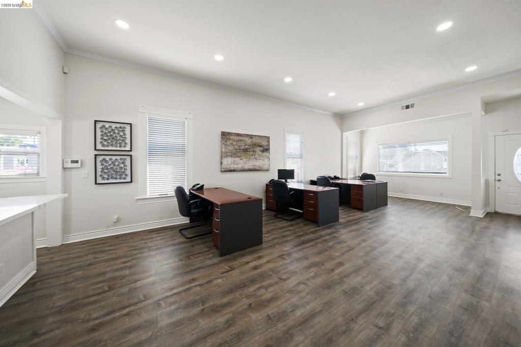 8336 Brentwood Blvd Property Photo 17