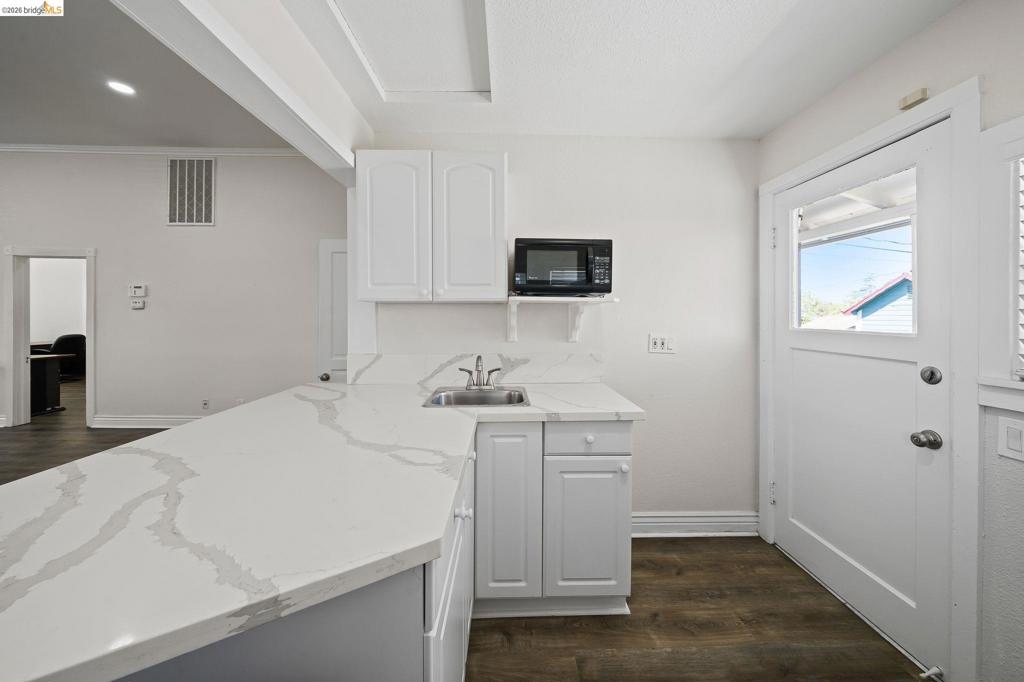 8336 Brentwood Blvd Property Photo 20