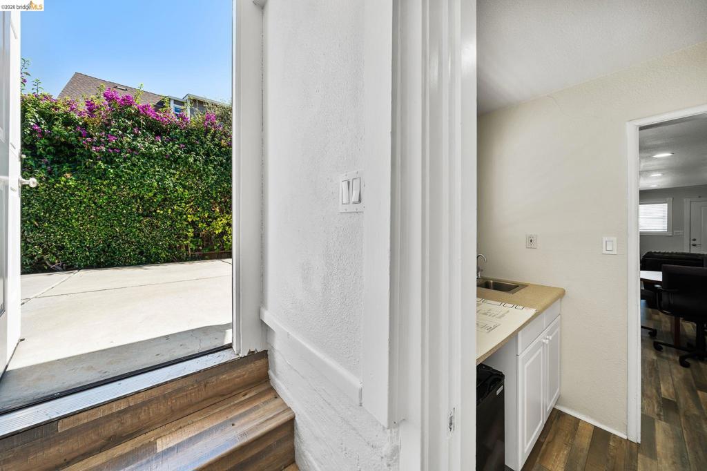 8336 Brentwood Blvd Property Photo 34