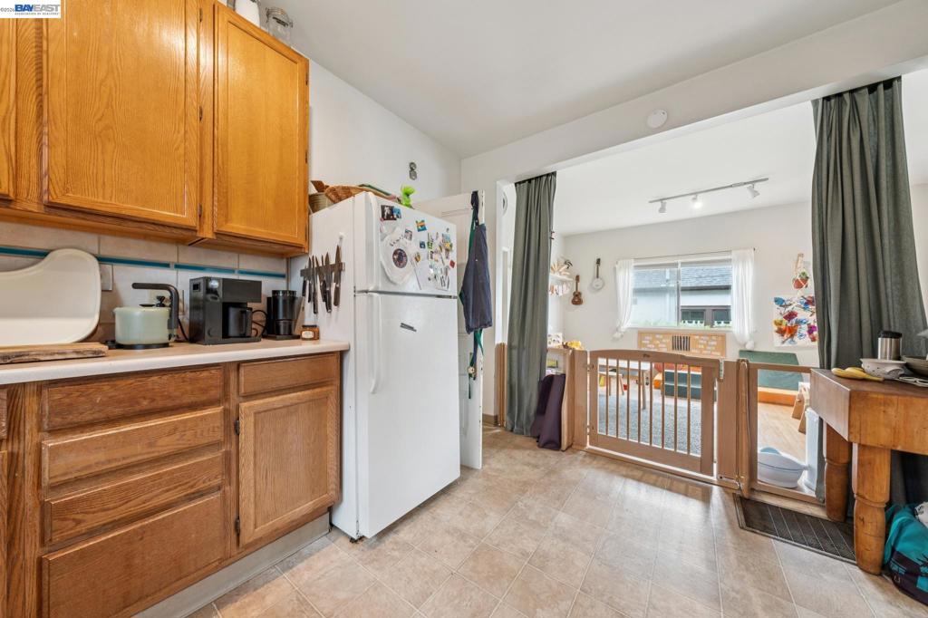 5227 Locksley Avenue Property Photo 15