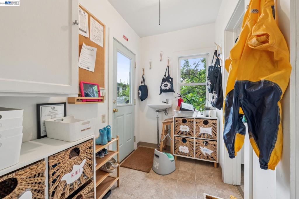 5227 Locksley Avenue Property Photo 16
