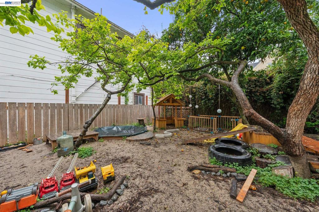 5227 Locksley Avenue Property Photo 45