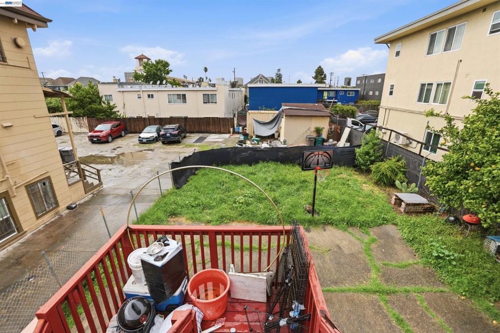 1625 7th Ave Property Photo 5