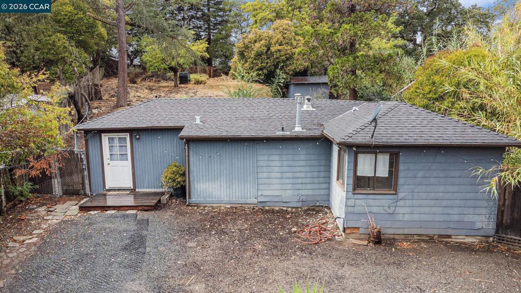 233 Sierra Dr Property Photo 3