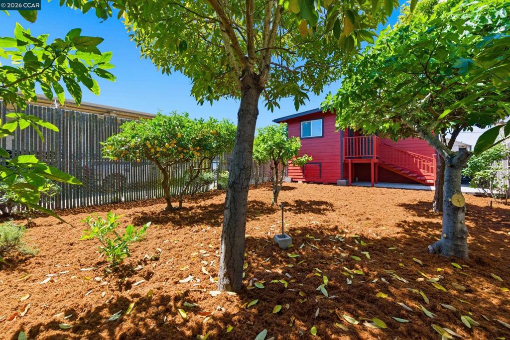 10 12th Street Property Photo 2