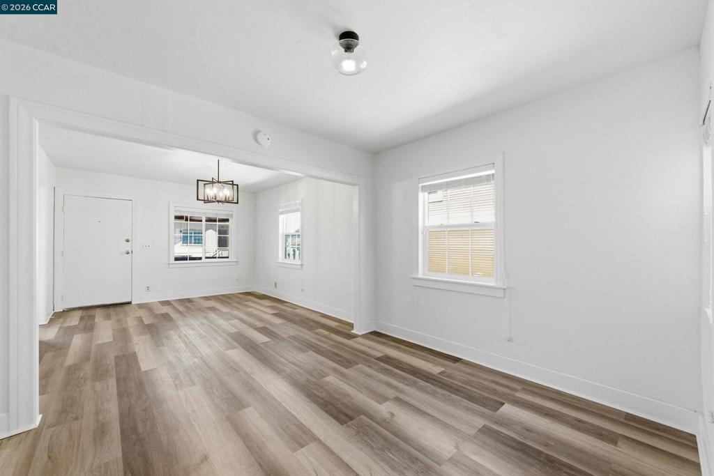 10 12th Street Property Photo 7
