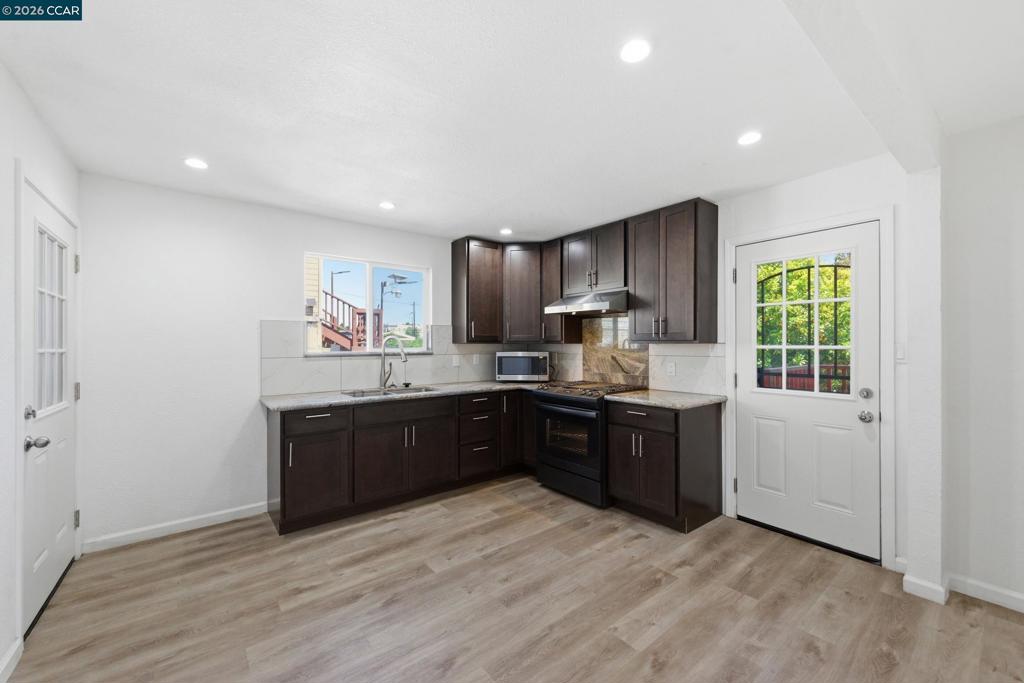 10 12th Street Property Photo 11
