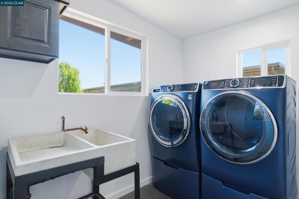 10 12th Street Property Photo 18