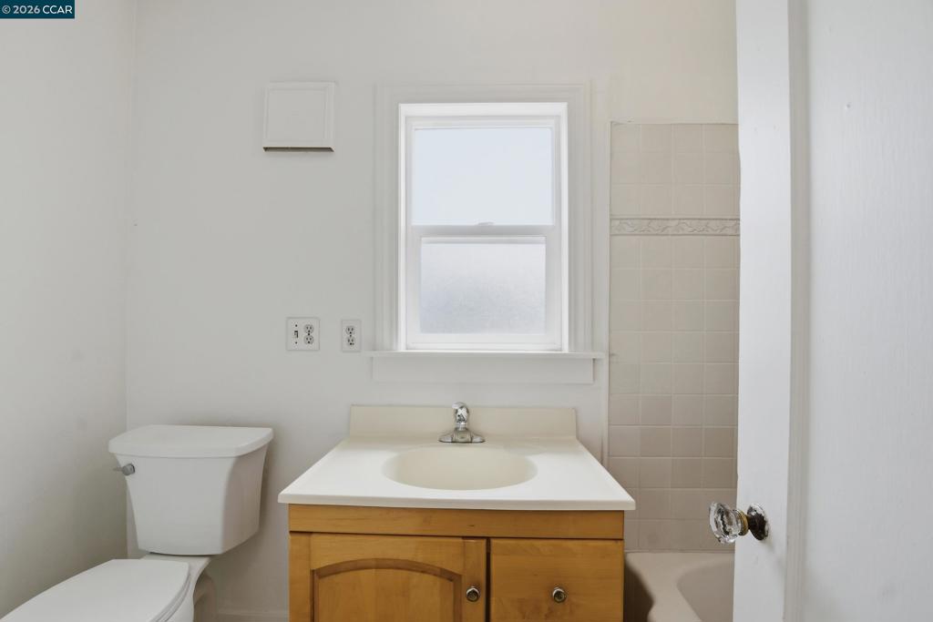 10 12th Street Property Photo 24